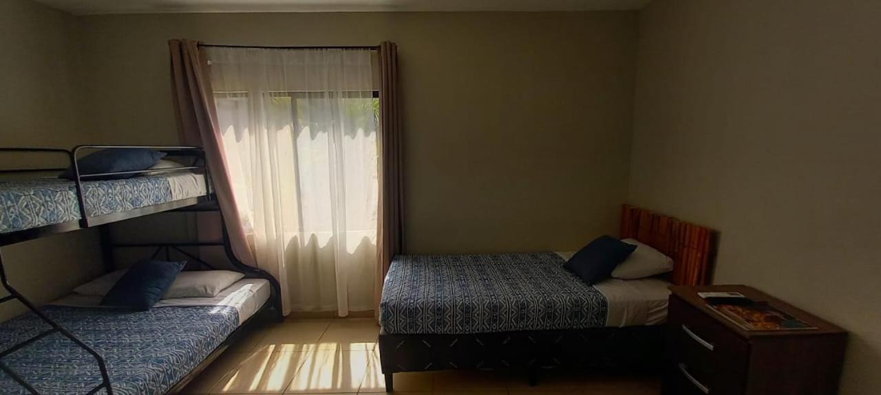 Reef On The Water Hotel Tamanique Ruang foto